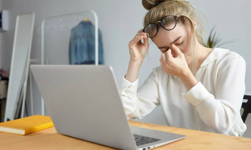 Как отличить мигрень от головной боли напряжения: советы невролога