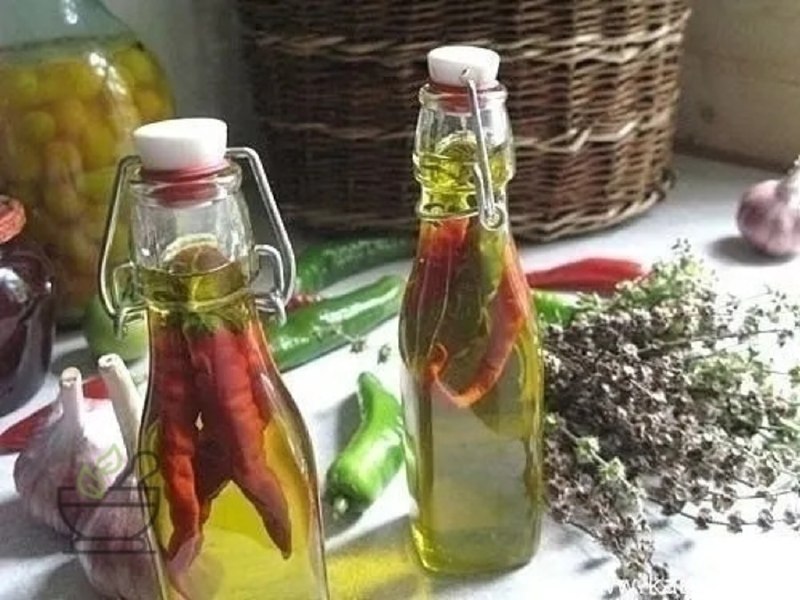 Перцовое масло для растирания суставов и мышц: рецепт и применение