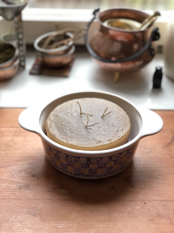 Подготовка к Имболку: бытовое волшебство громничной свечи